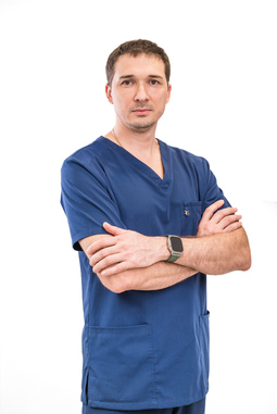 Тарасов Дмитрий Владимирович - Стоматолог-имплантолог, стоматолог-хирург